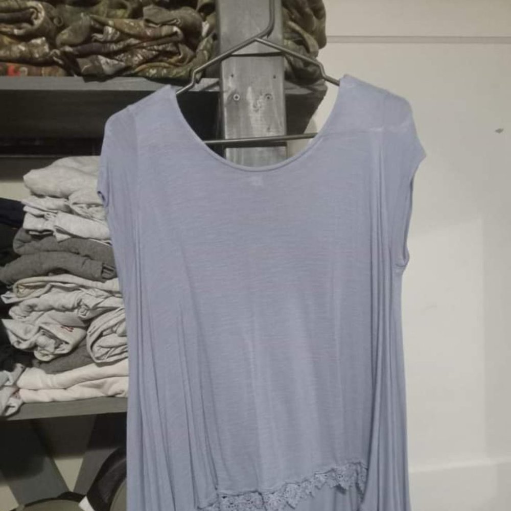 Women's shirt